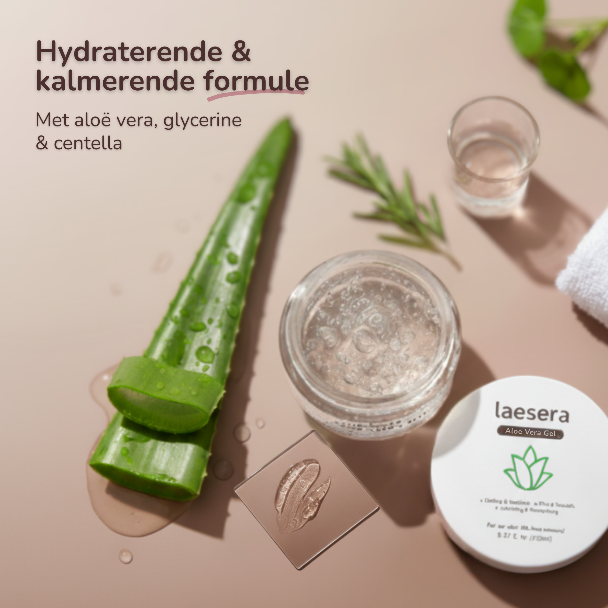 Laesera Aloe Vera Gel met natuurlijke ingrediënten zoals aloë vera, glycerine en centella – hydraterende en kalmerende formule, vrij van parfum & alcohol.