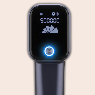IPL apparaat display met huidsensor detectie en automatische intensiteitsaanpassing